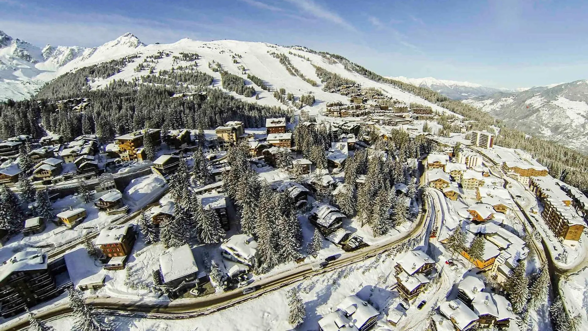 Appartement Skis Aux Pieds A Courchevel Avec Balcon Et Parking - Fr-1-564-26